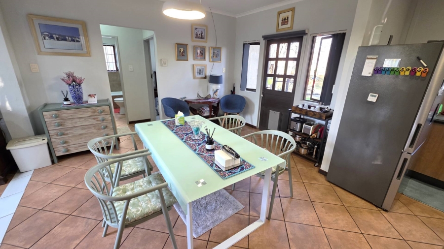 2 Bedroom Property for Sale in The Coves North West